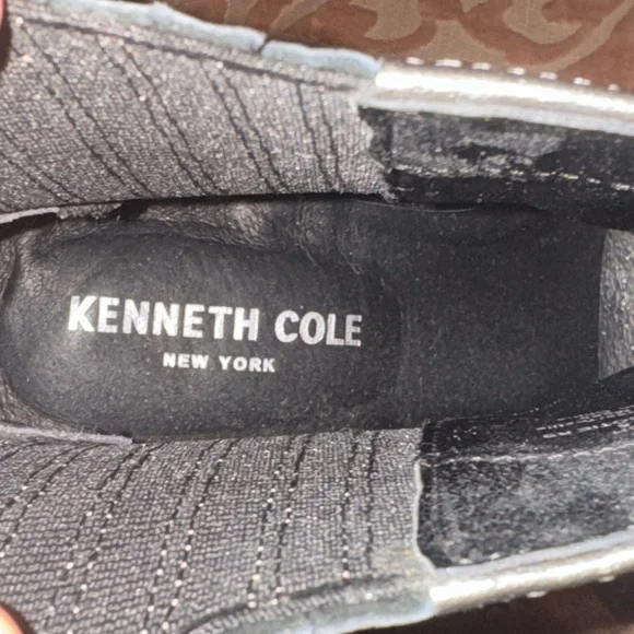 Kenneth Cole size 7 metallic booties never worn - Picture 4 of 4